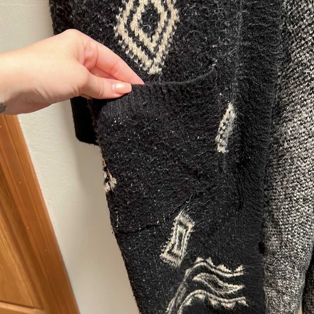 Western Long Cardigan - Picture 3 of 4